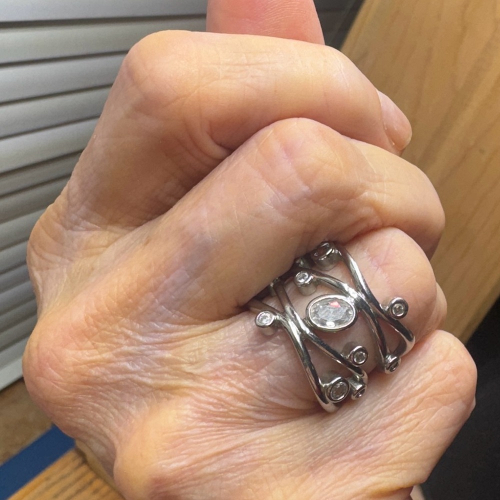 NEW Sterling Silver 925 stamped stacked ring with beautiful clear stones. Size 6 - Picture 12 of 16